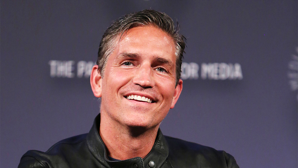 4tPerson of Interest' Star Jim Caviezel Joins CBS' Navy SEAL Pilot